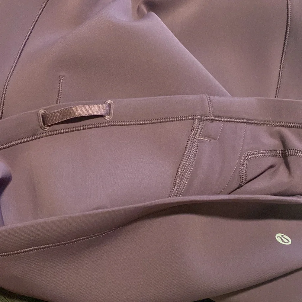 Lululemon Pullover - Picture 4 of 10